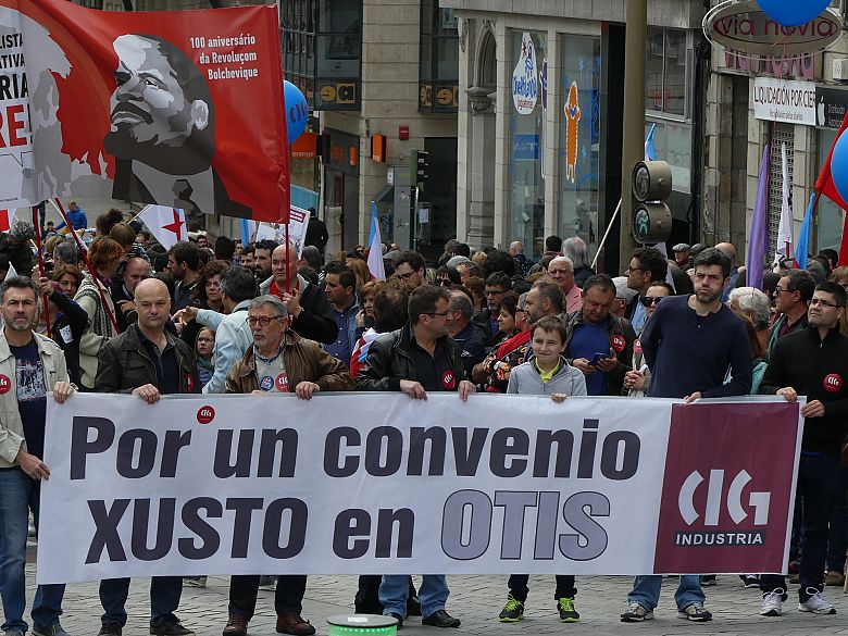2017-05-01-ManifaPrimeiroMaioVigo40.jpg